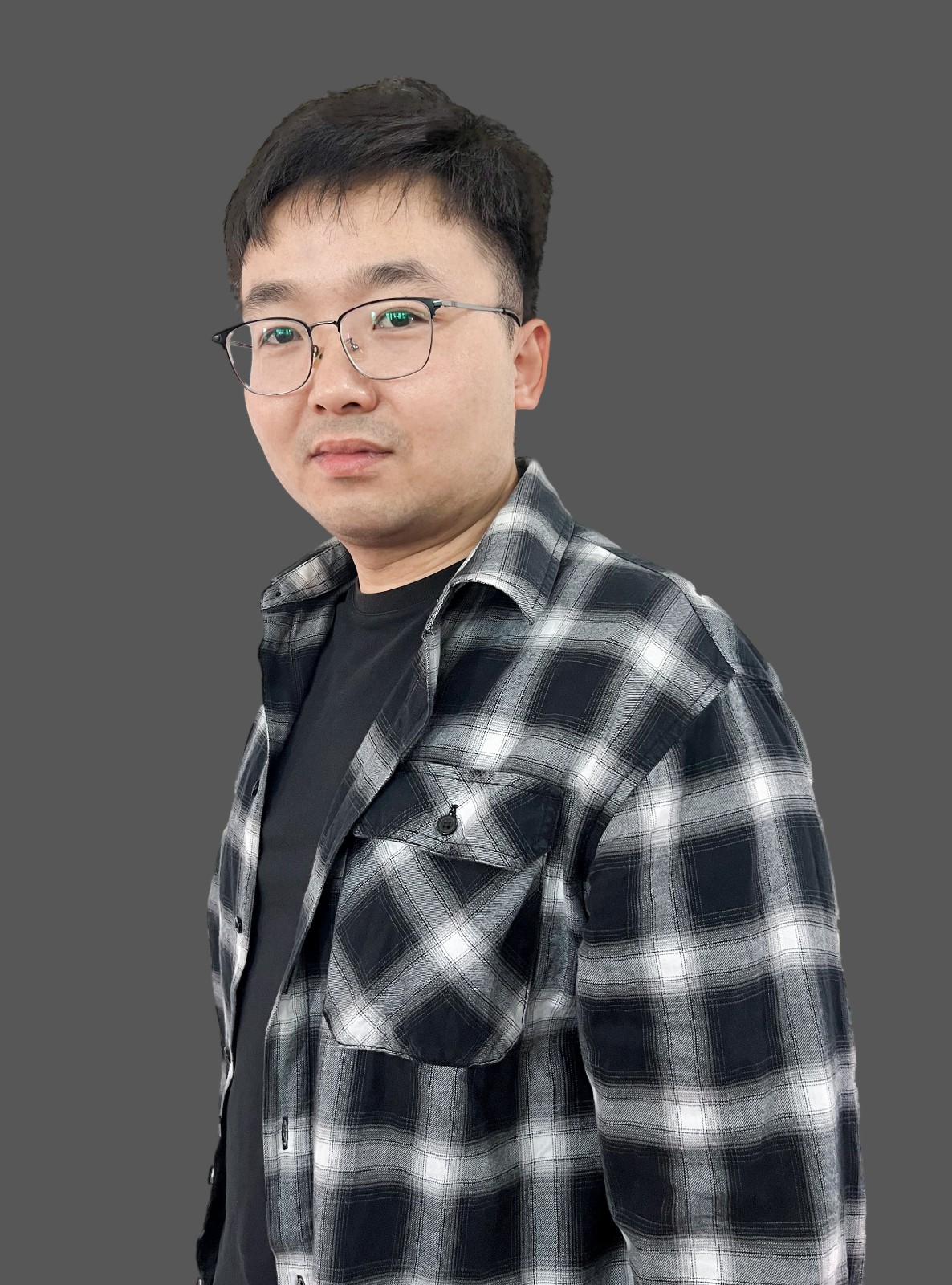 1703238990940660.jpg 设计师照片1.0.jpg